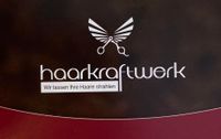 Hier ist das Logo vom Friseursalon Haarkraftwerk von Tanja Seibert in Emmerthal zu sehen